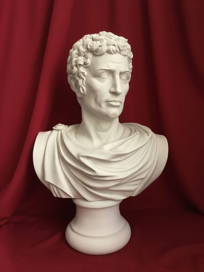 Buste de Sénateur Romain en Toge - sculpture en marbre