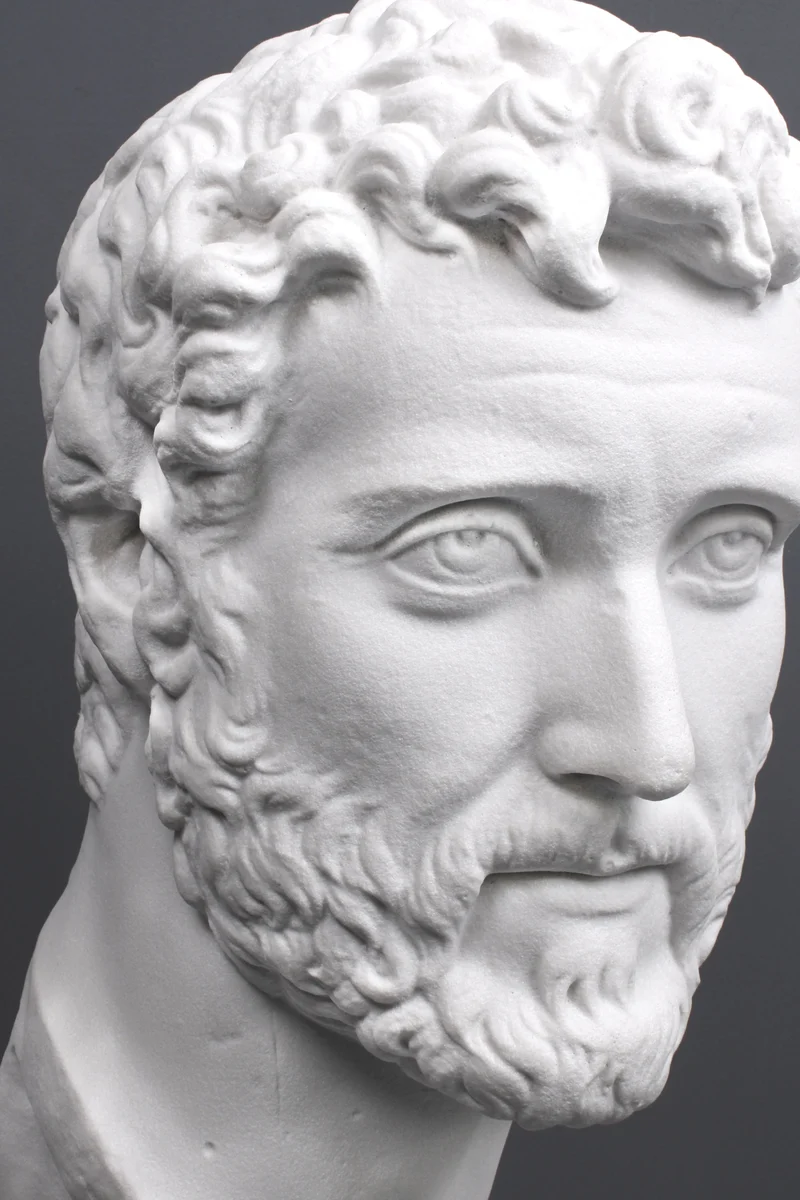 Buste d'Antonin le Pieux - grande sculpture en marbre blanc