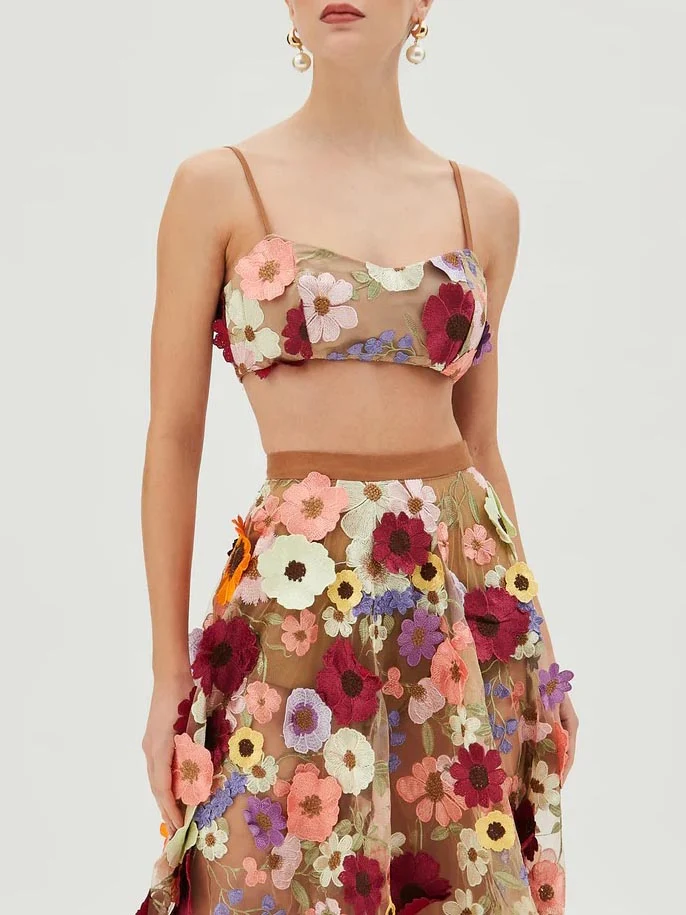 Exquisite Floral Embroidered Tank Top