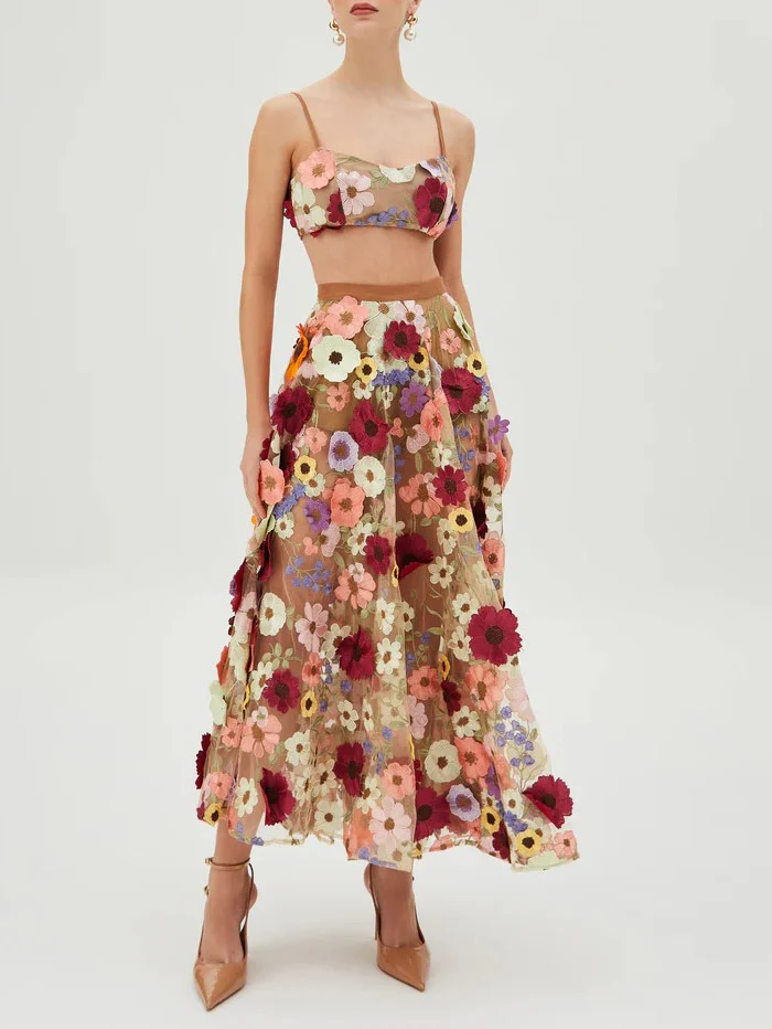Exquisite Floral Embroidered Tank Top