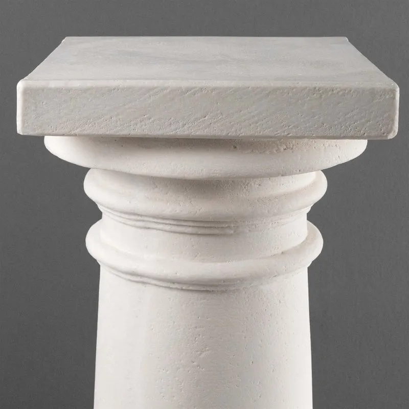 Colonne dorique (Piédestal de jardin)
