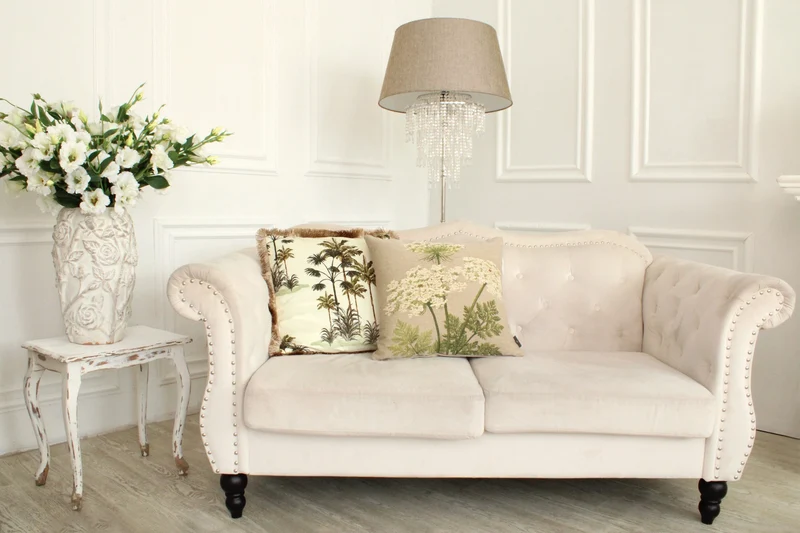 Coussin en velours avec des palmiers