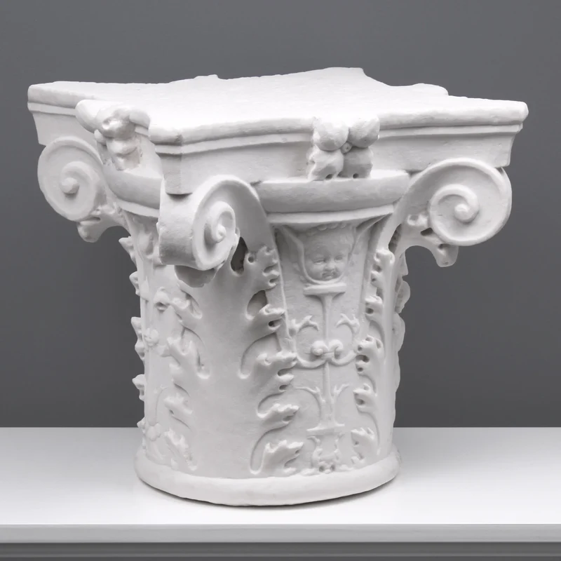 Chapiteau de la colonne toscane - grande sculpture en marbre blanc
