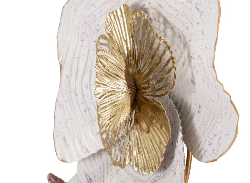 Décoration florale métallique (sculpture moderne)