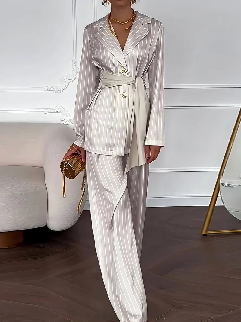 Exquisite Striped Print High-Waist Straight Pants