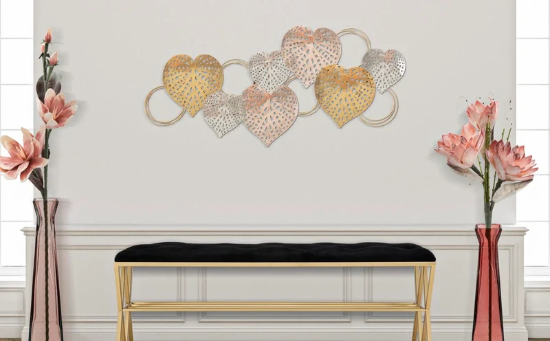 Décorations murales en forme de cœurs métalliques