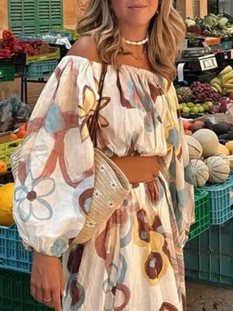 Fashionable Printed Off-Shoulder Lantern Sleeve Ruched Crop Top