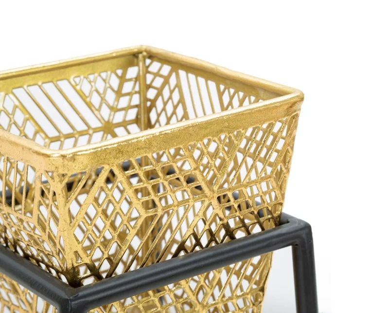 Paire de supports de vase carrés en métal doré avec support noir