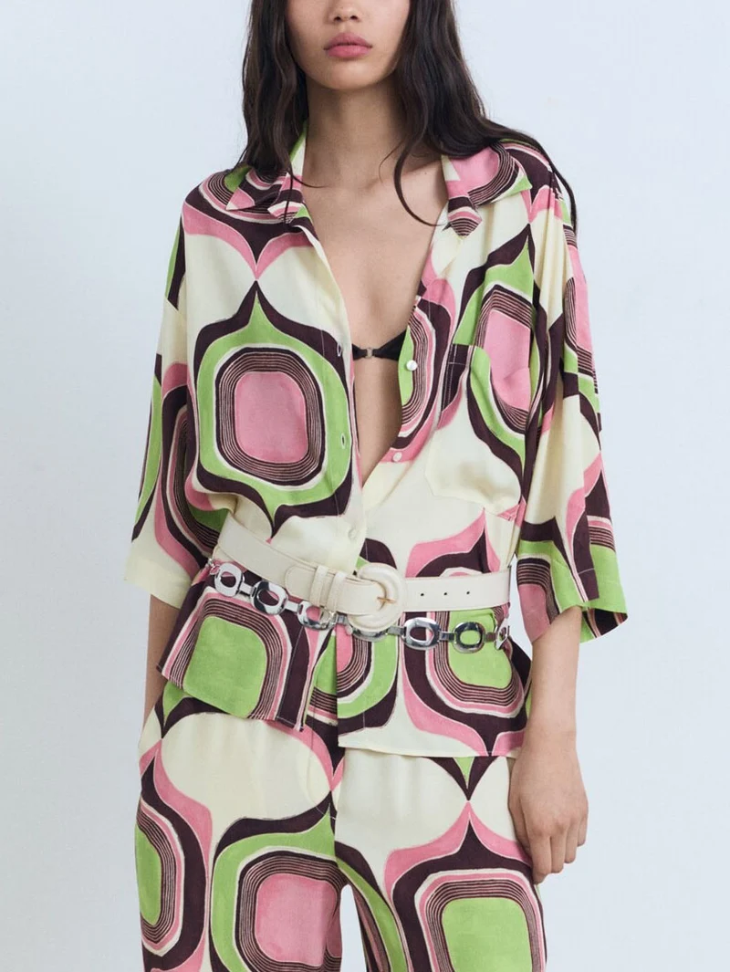 Unique Painted Geometric Print Mid-sleeve Shirt