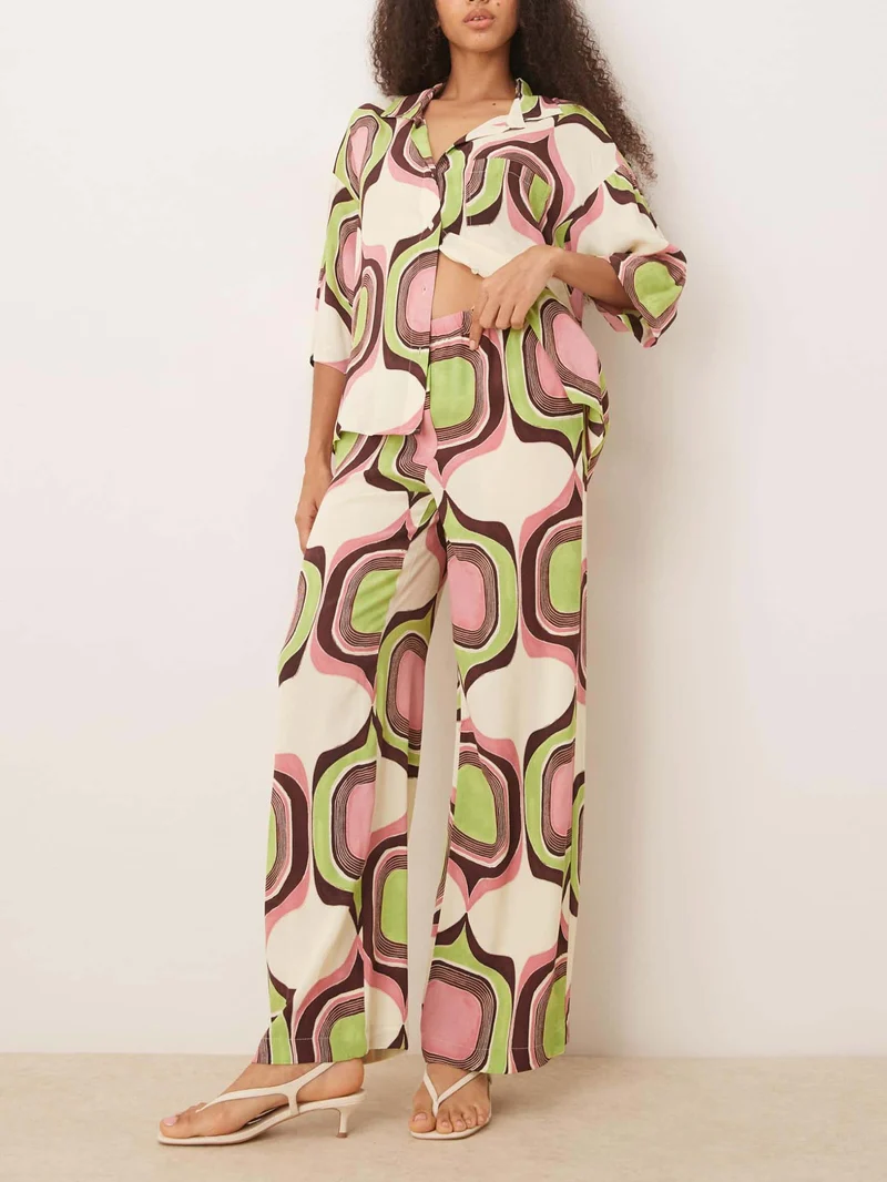 Unique Painted Geometric Print Mid-sleeve Shirt