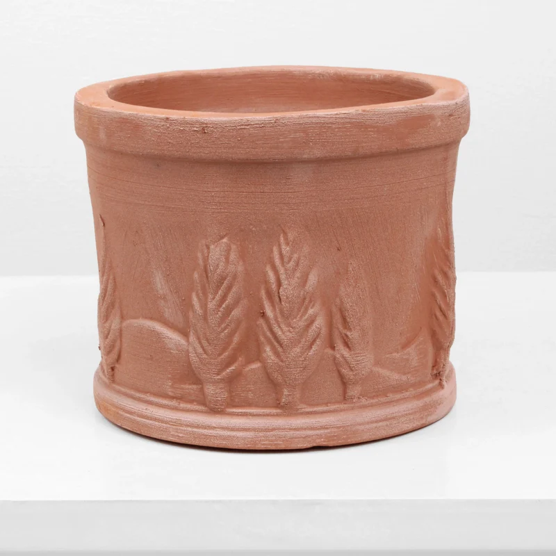 Petit pot de fleurs en terre cuite