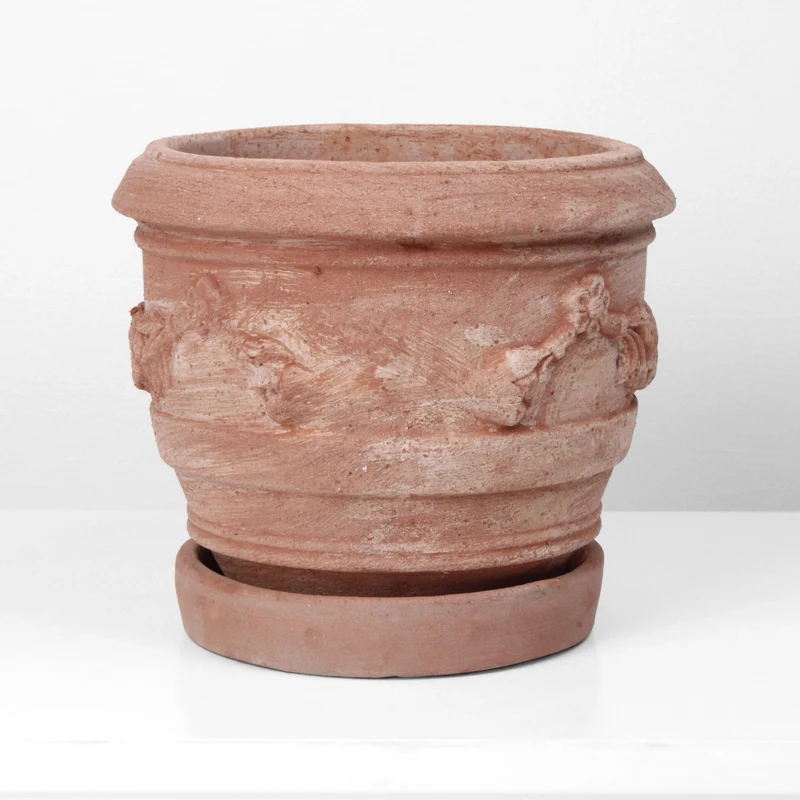 Petit vase de fleurs en terre cuite