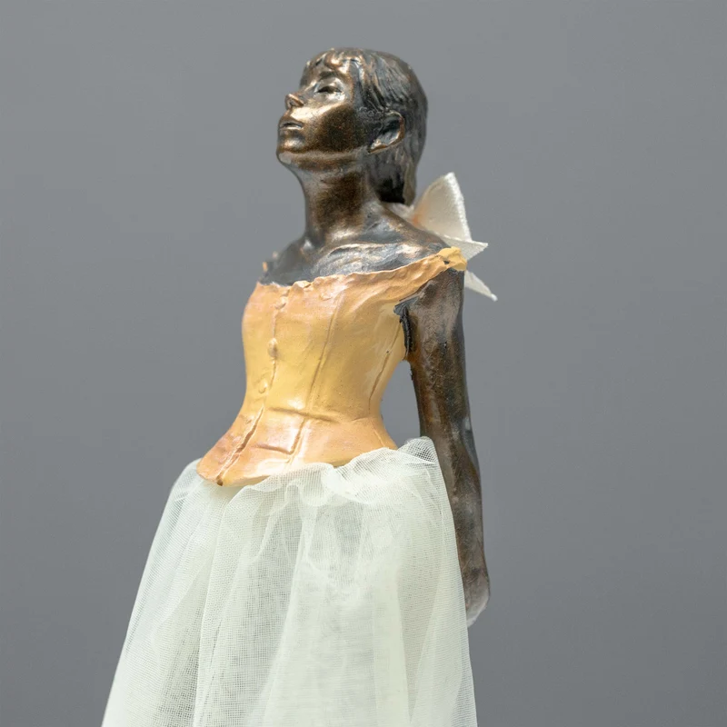 Petite Statue de la Petite Danseuse (Sculpture en Bronze Coulé à Froid)