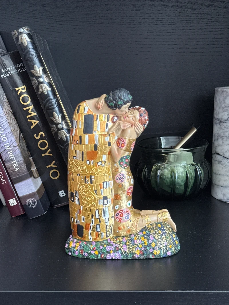 Sculpture de l’Amour – Le Baiser de Klimt (Statue d’Amoureux)