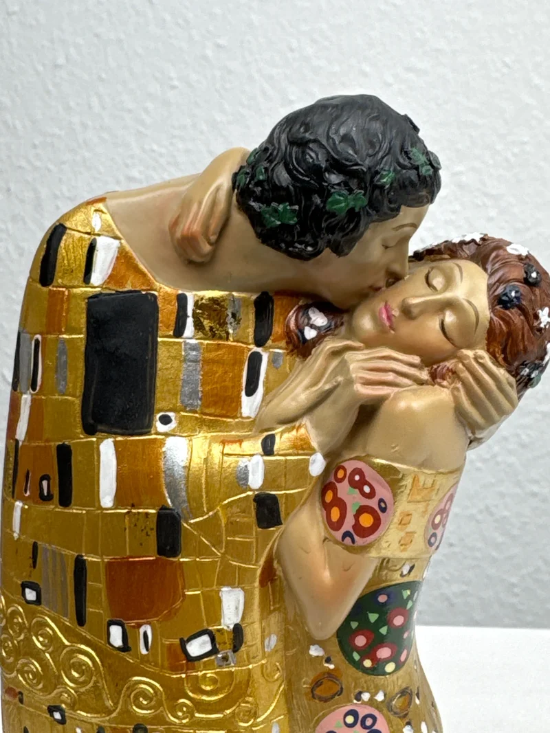 Sculpture de l’Amour – Le Baiser de Klimt (Statue d’Amoureux)