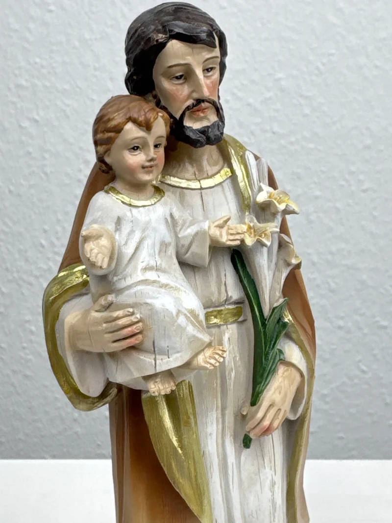 Sculpture de Saint Joseph – Père Adoptif de Jésus et Protecteur des Foyers