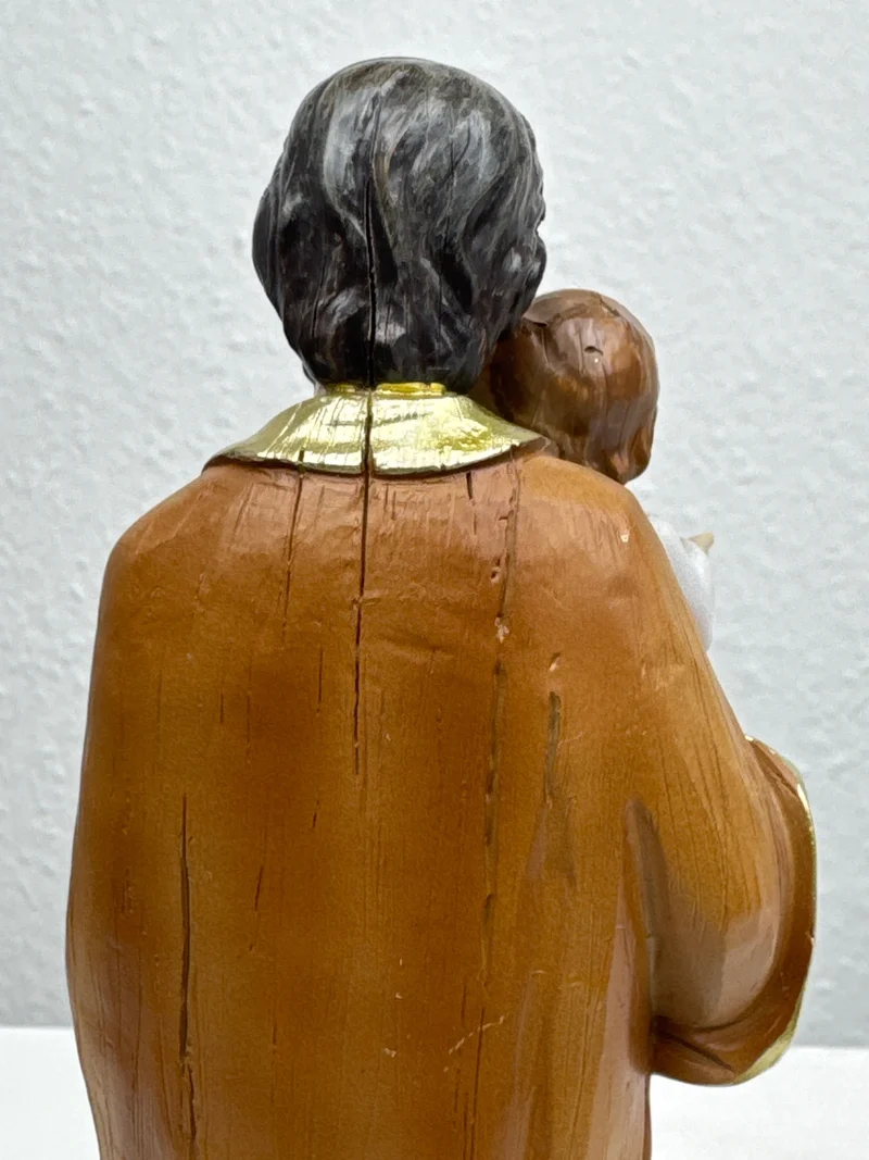 Sculpture de Saint Joseph – Père Adoptif de Jésus et Protecteur des Foyers