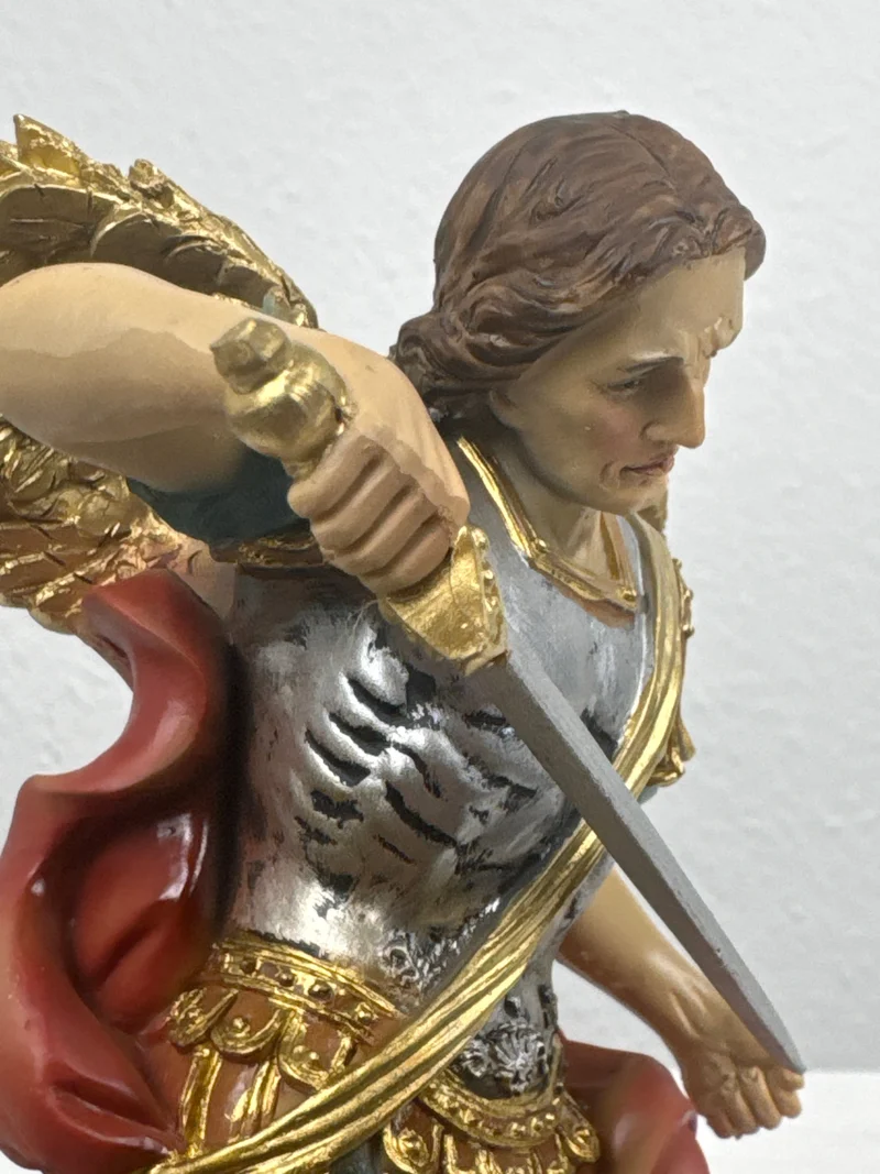 Sculpture de Saint Michel Archange (Statue Peinte à la Main)
