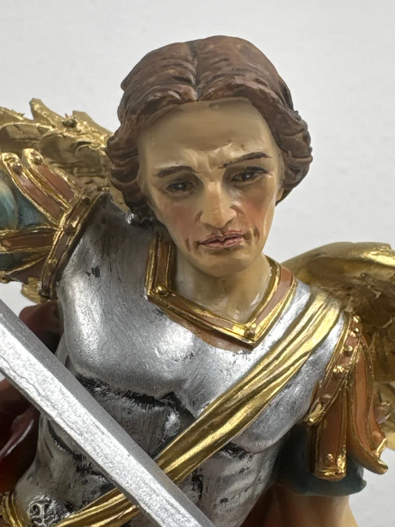 Sculpture de Saint Michel Archange (Statue Peinte à la Main)