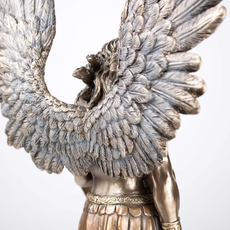 Sculpture de Saint Michel Archange – Défenseur du Ciel (Statue en bronze reconstitué)
