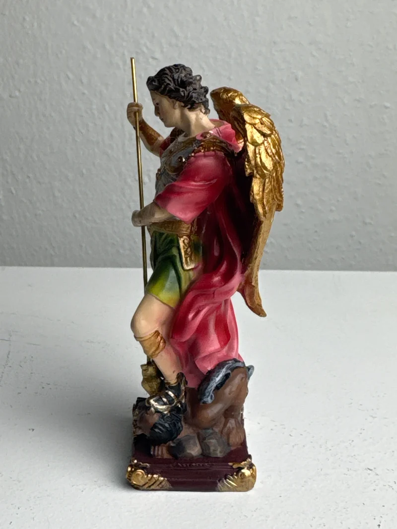 Sculpture de Saint Michel Archange – Vainqueur du Mal