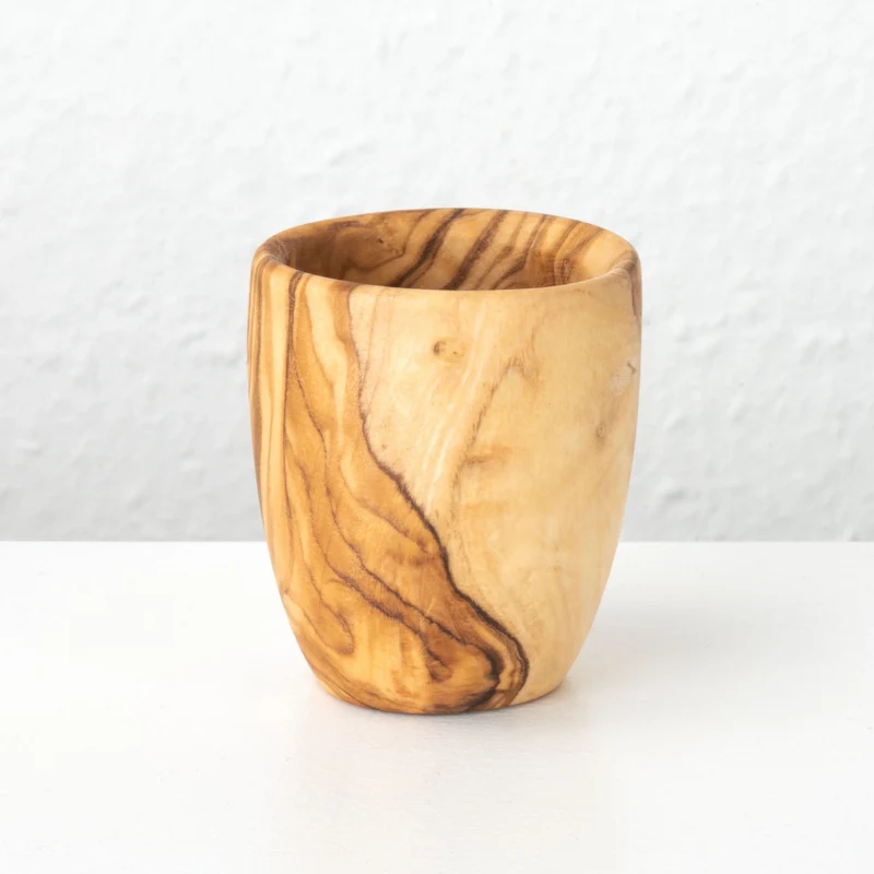 Set de Verres à Schnaps en Bois d’Olivier Fait Main (8 Pièces)