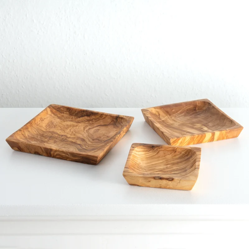 Set d’Assiettes Carrées en Bois d’Olivier Fait Main (3 Pièces)