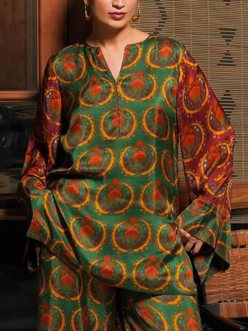 Unique Satin Bold Ethnic Print Loose Elastic Waist Pocket Wide-Leg Pants