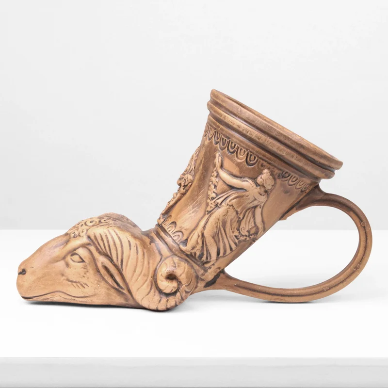 Rhyton avec relief de bélier - céramique romaine