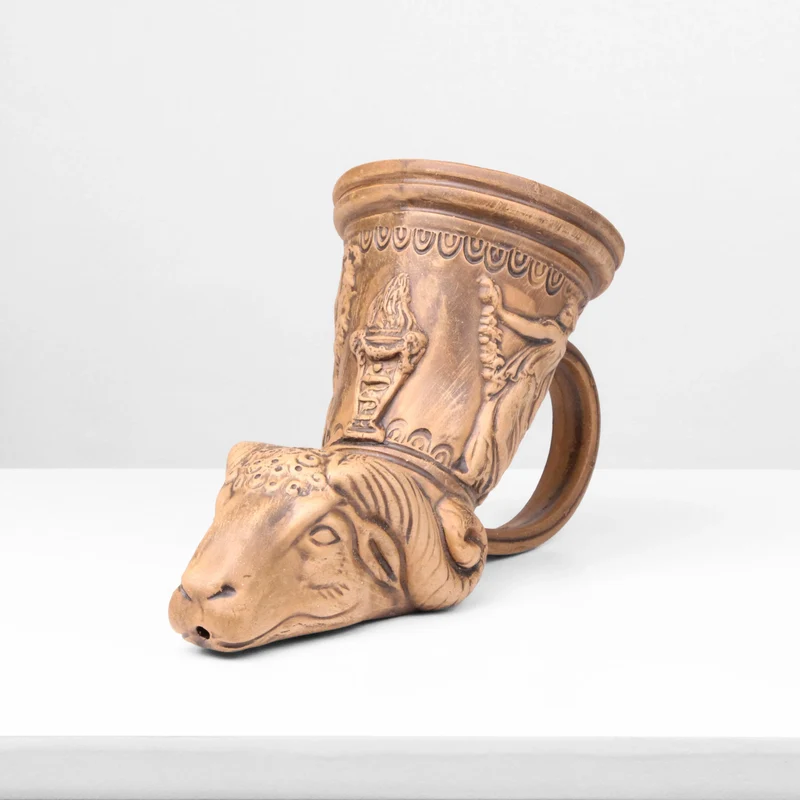 Rhyton avec relief de bélier - céramique romaine