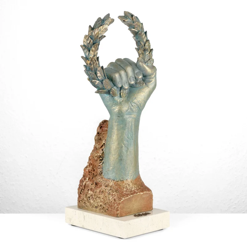 Sculpture Champion « Proelior » par Anglada sur Base en Marbre