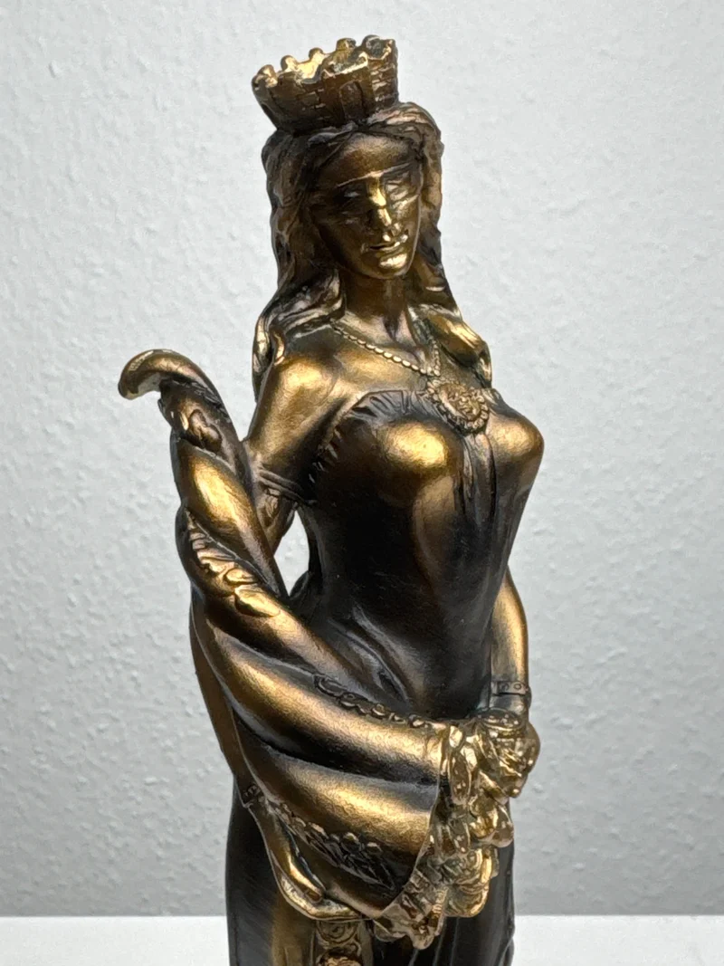Sculpture de Fortuna – Déesse de la Chance et de la Richesse (Laiton Patiné Noir)