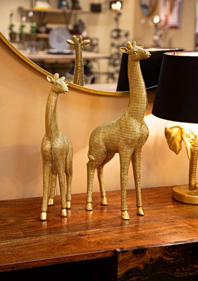 Sculpture de girafe dorée (décoration moderne)