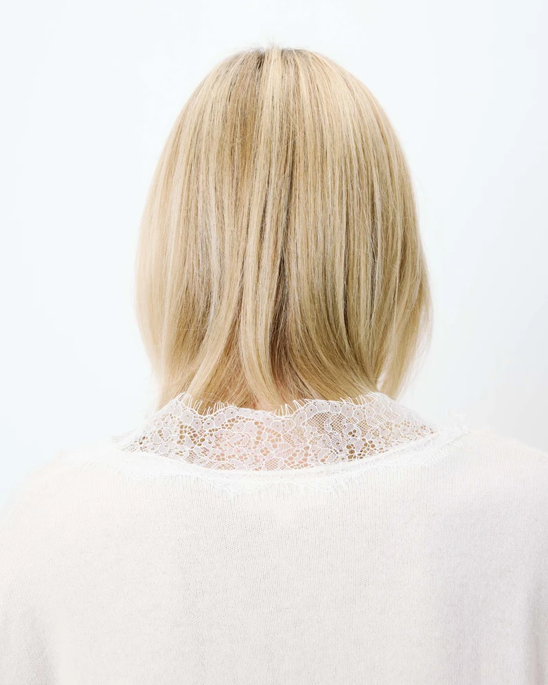 Pull en maille à col V en dentelle ecru Augustin
