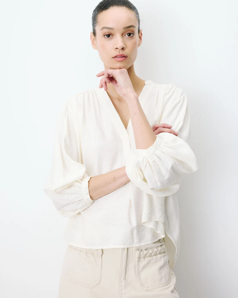 Blouse ample manches bouffantes 3/4 col V ecru Auriane