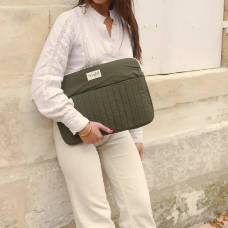 PATRON DE COUTURE PDF | Housse pour ordinateur portable Rosie | Maéli Paris | FRANÇAIS SEULEMENT | A4 SEULEMENT