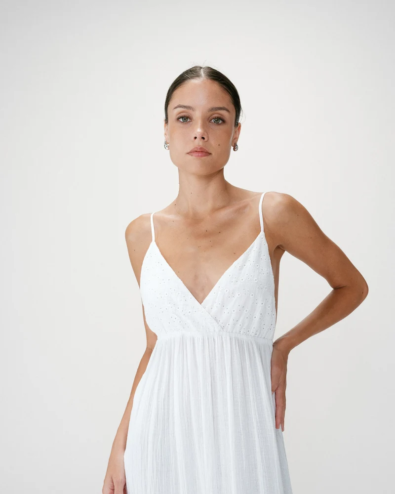 Robe longue fluide en coton col V à bretelles white Wynora
