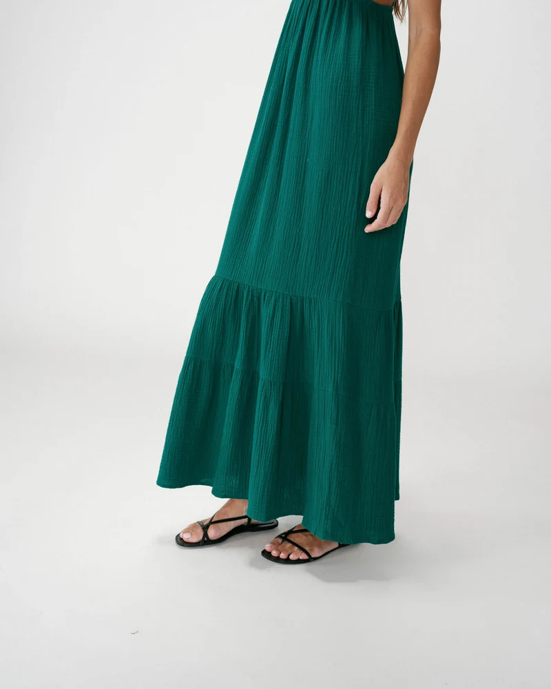 Robe longue fluide en coton col V à bretelles emeraude Wynora