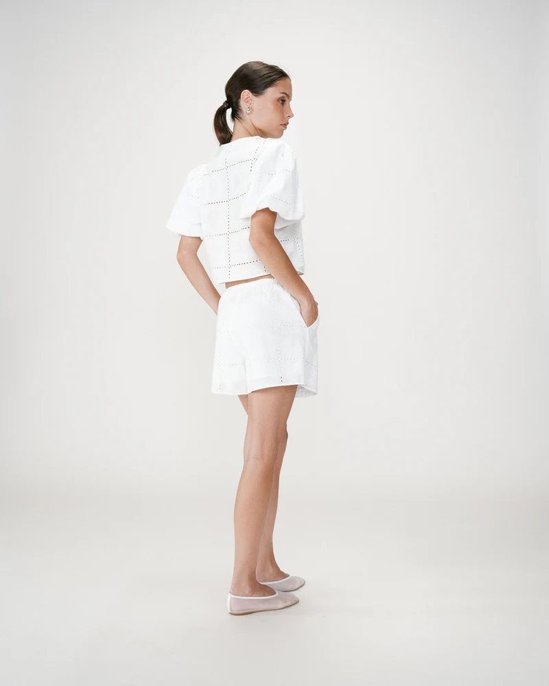 Short large en coton brodé poches italiennes white Wyler
