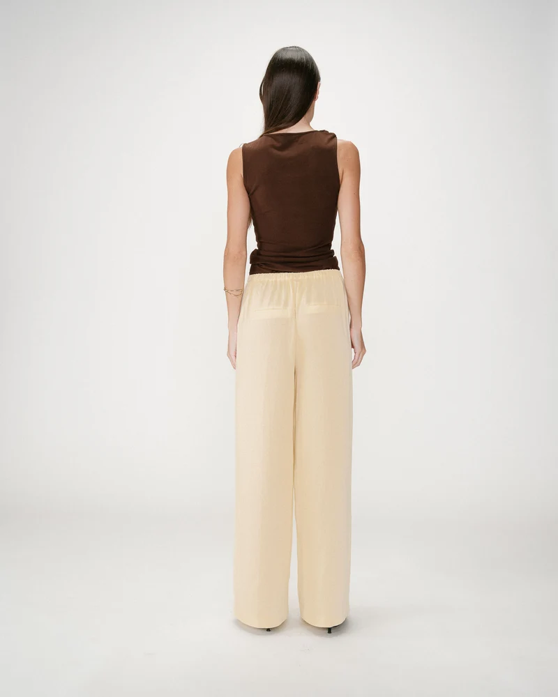 Pantalon tailleur en lin fluide jaune Wally