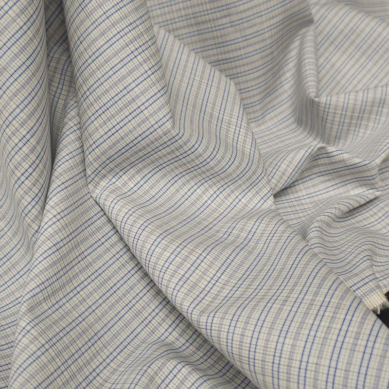 Tissu en coton tissé teint pour chemise | Fabriqué en Italie | Fins carreaux bleus