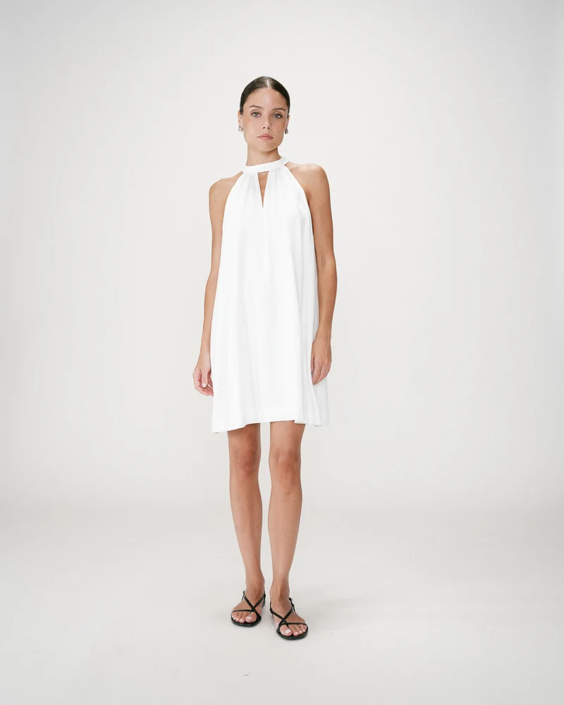 Robe courte évasée en lin dos à nouer white Whola