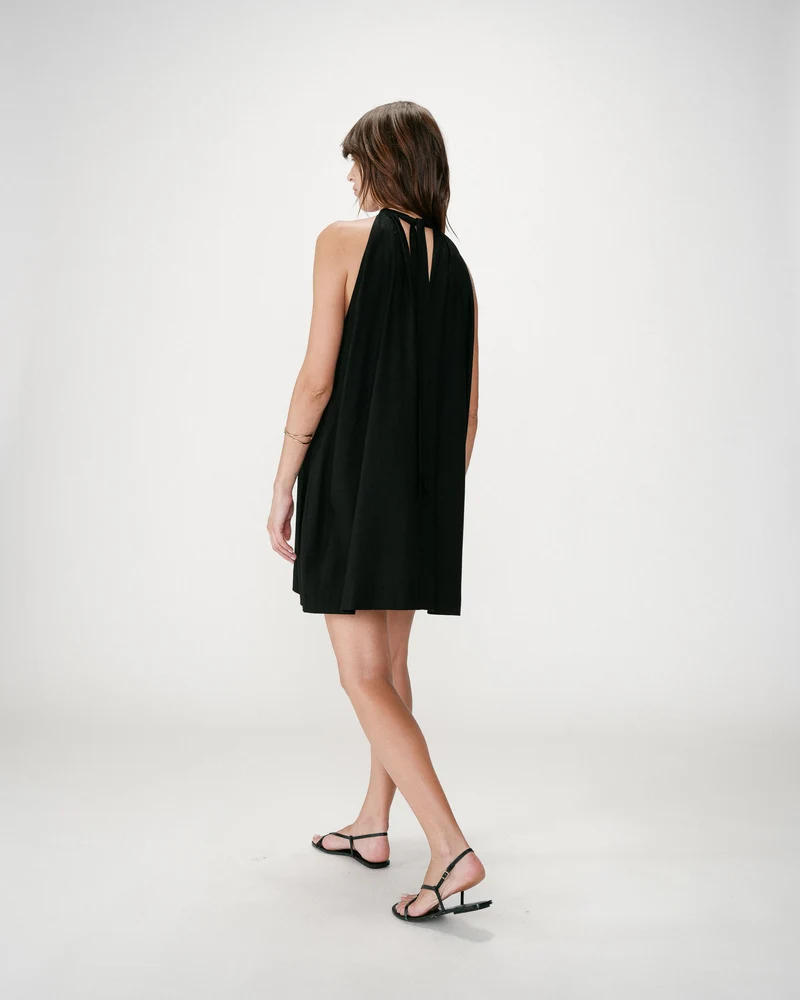 Robe courte évasée en lin dos à nouer noir Whola