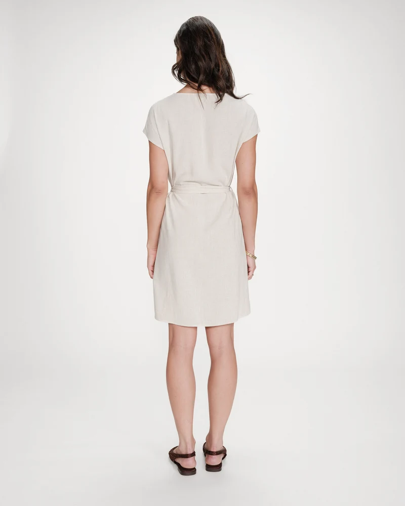 Robe courte fluide col V manches courtes sable Marilou