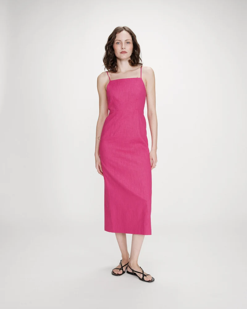 Robe longue en lin ajustée col carré fuchsia Veranys