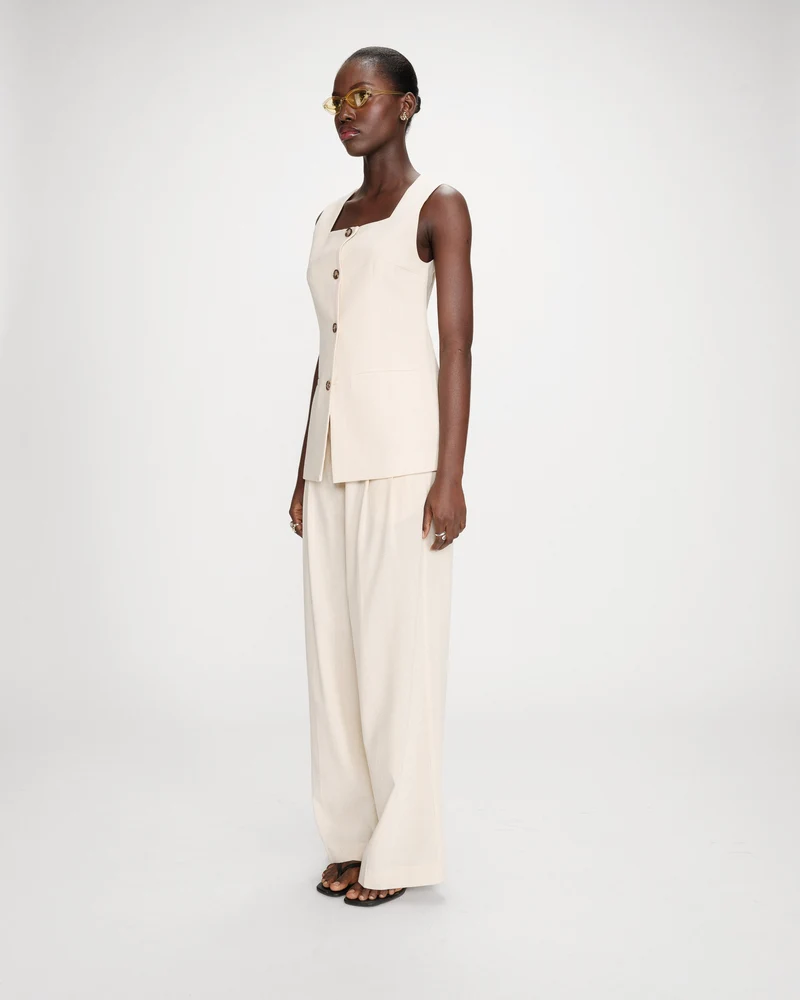 Gilet rayé en lin sans manches col carré boutonné vanille Vic