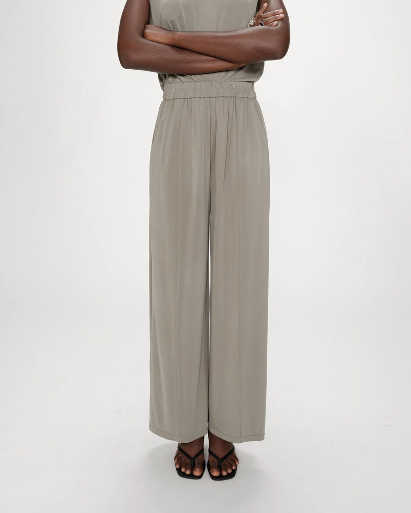 Pantalon en modal jambe large kaki Pax