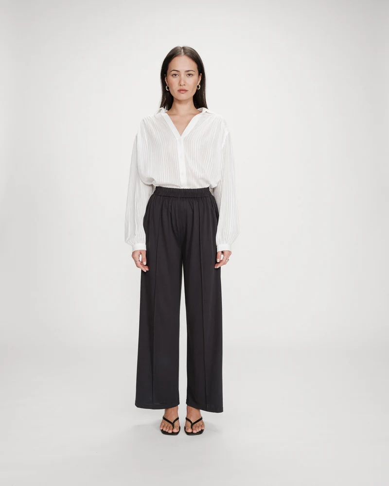 Pantalon en modal jambe large carbone Pax