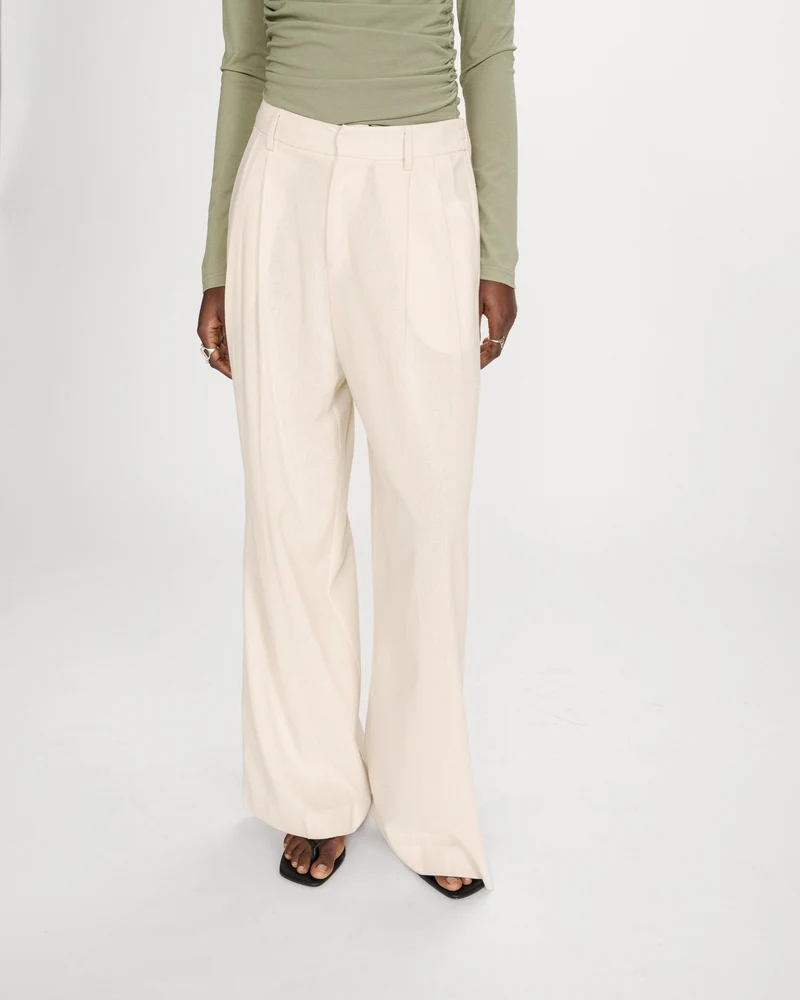 Pantalon tailleur droit en lin à fines rayures vanille Very