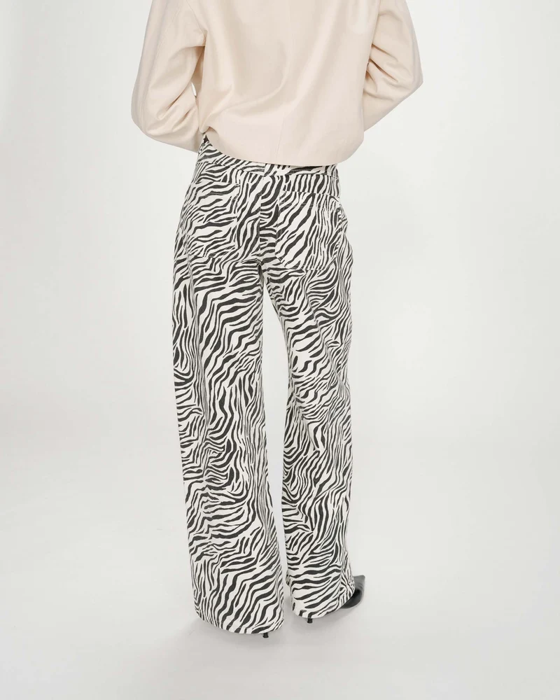 Jean taille haute loose imprimé zebre Socca